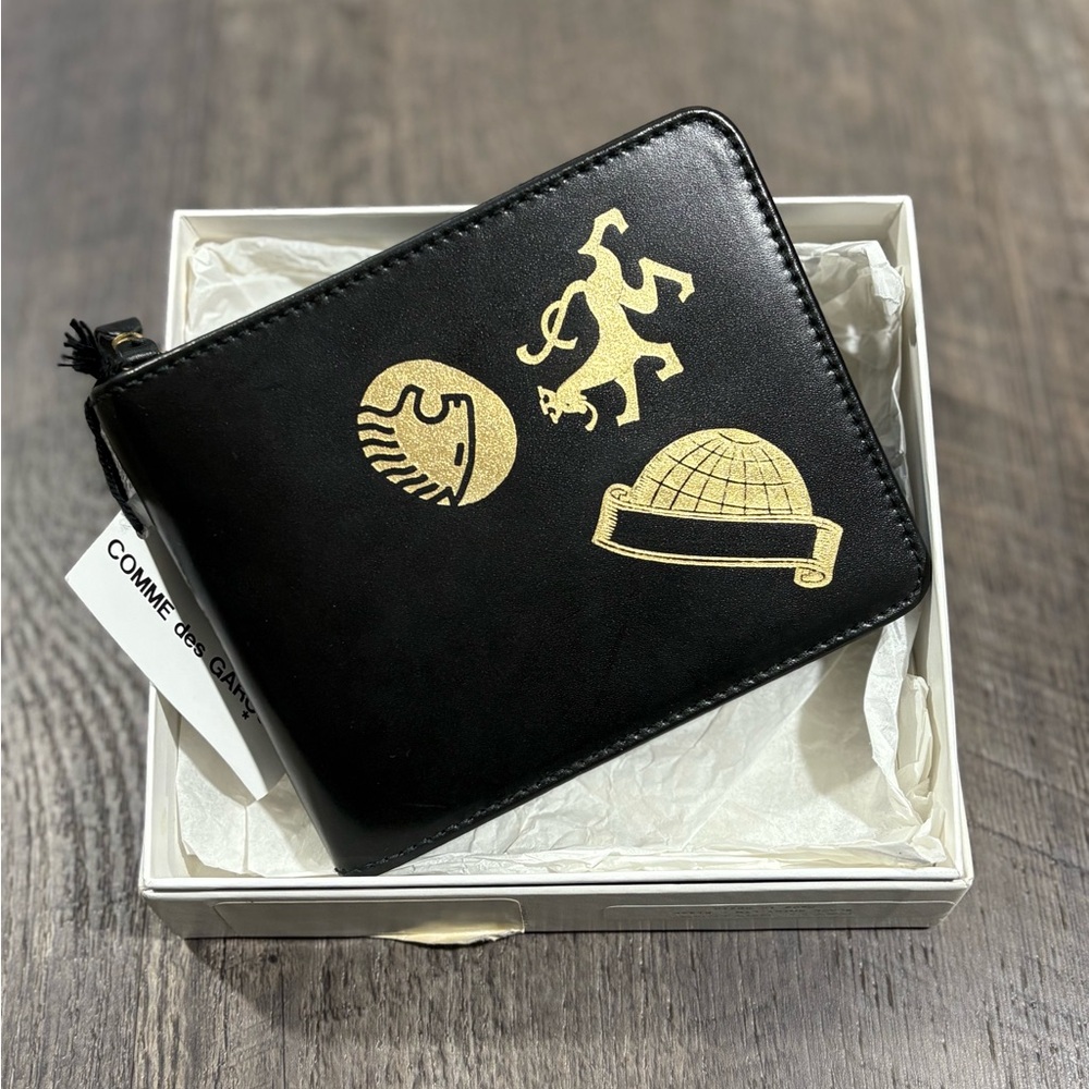 NEW | COMME des GARCONS Luxury Leather Zip Around Mens Wallet
